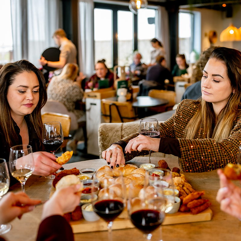 Reuring_groepsborrel